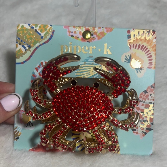 Piper K Accessories - Piper K red jeweled gold hair claw clip